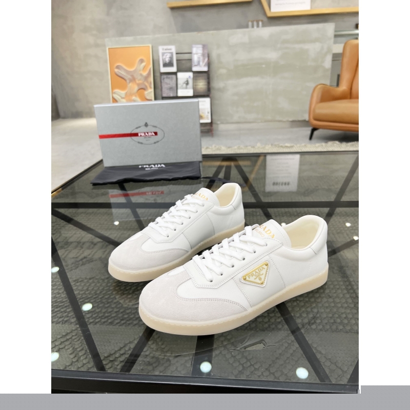 Pra*a casual shoes